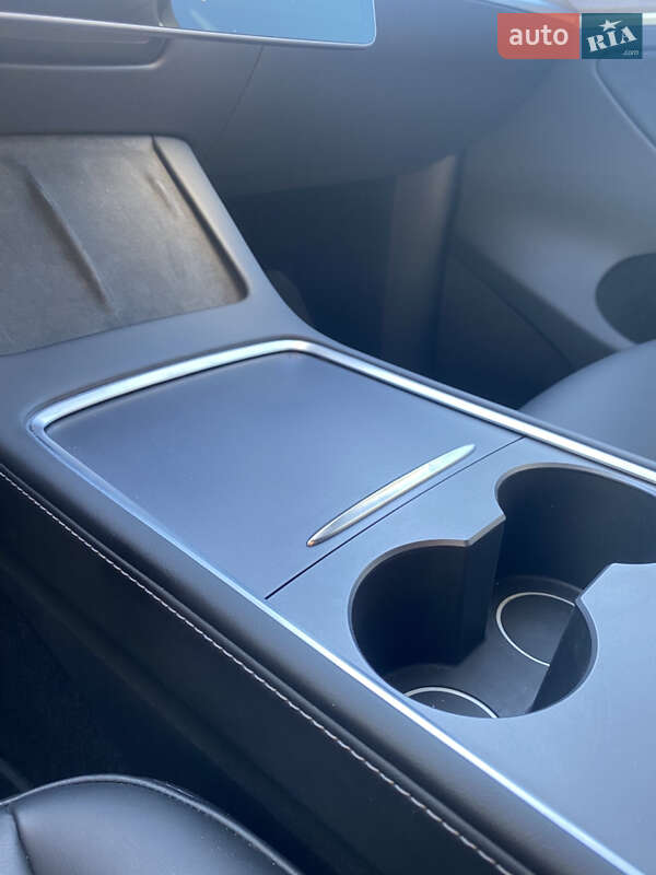 Внедорожник / Кроссовер Tesla Model Y 2023 в Киеве фото 27 Внедорожник / Кроссовер Tesla Model Y 2023 в Киеве