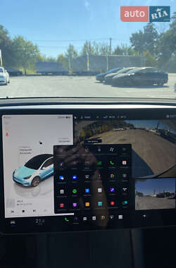Позашляховик / Кросовер Tesla Model Y 2023 в 