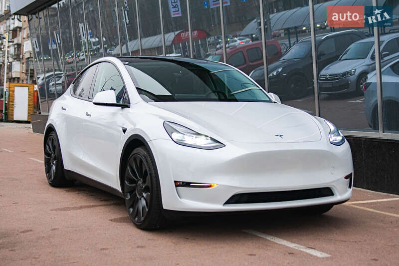 Tesla Model Y 2022
