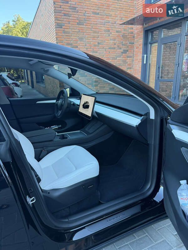 Внедорожник / Кроссовер Tesla Model Y 2023 в Кременчуге