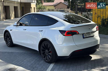 Позашляховик / Кросовер Tesla Model Y 2023 в 