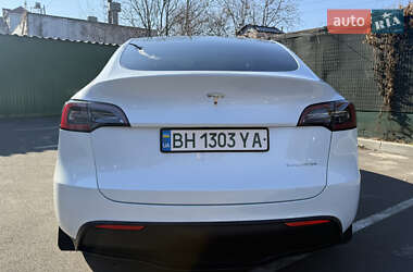 Позашляховик / Кросовер Tesla Model Y 2022 в 