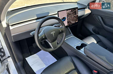 Внедорожник / Кроссовер Tesla Model Y 2021 в 