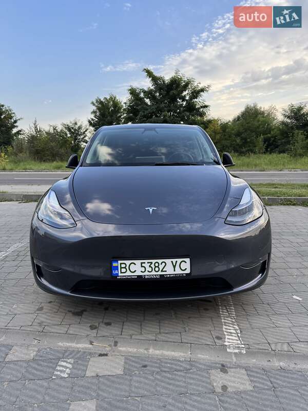 Позашляховик / Кросовер Tesla Model Y 2022 в Львові