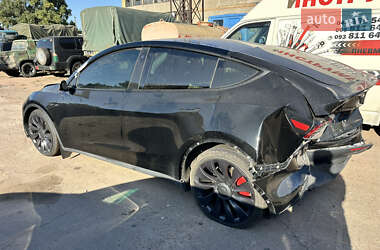 Внедорожник / Кроссовер Tesla Model Y 2021 в 