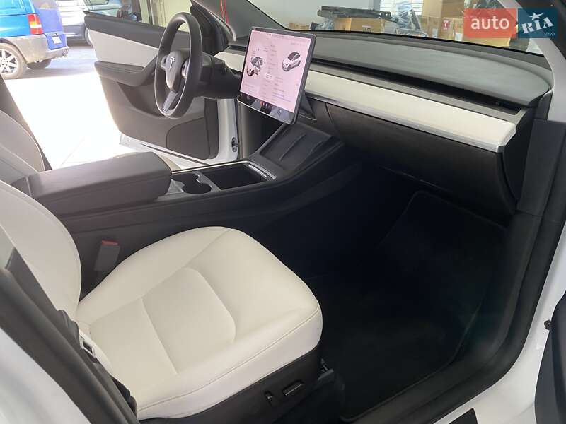 Внедорожник / Кроссовер Tesla Model Y 2021 в Одессе фото 35 Внедорожник / Кроссовер Tesla Model Y 2021 в Одессе