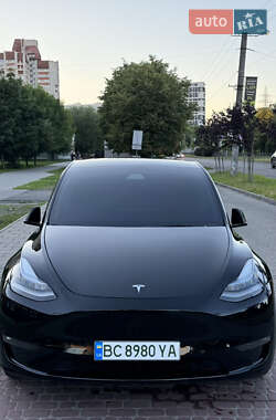 Внедорожник / Кроссовер Tesla Model Y 2021 в 