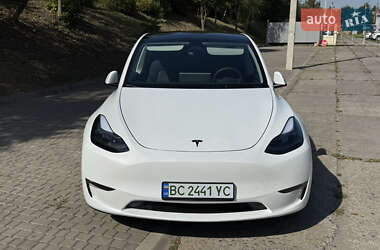 Внедорожник / Кроссовер Tesla Model Y 2024 в 