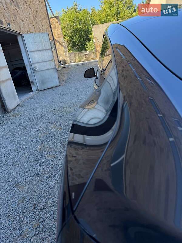 Внедорожник / Кроссовер Tesla Model Y 2024 в Киеве