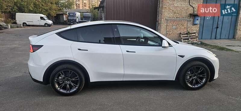 Внедорожник / Кроссовер Tesla Model Y 2024 в Киеве фото 5 Внедорожник / Кроссовер Tesla Model Y 2024 в Киеве