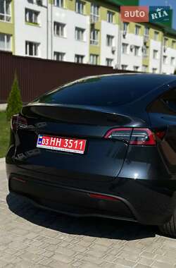 Внедорожник / Кроссовер Tesla Model Y 2024 в 