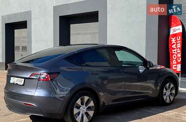 Позашляховик / Кросовер Tesla Model Y 2023 в 