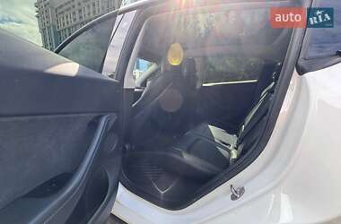 Внедорожник / Кроссовер Tesla Model Y 2020 в 