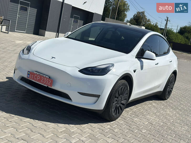 Позашляховик / Кросовер Tesla Model Y 2024 в Вінниці