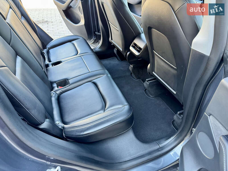 Позашляховик / Кросовер Tesla Model Y 2021 в Харкові фото 31 Позашляховик / Кросовер Tesla Model Y 2021 в Харкові