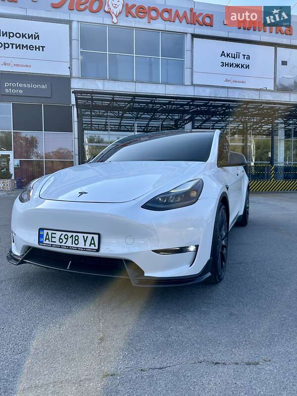 Позашляховик / Кросовер Tesla Model Y 2022 в Дніпрі