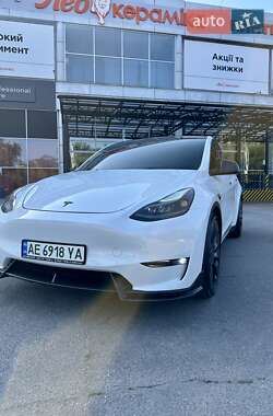 Позашляховик / Кросовер Tesla Model Y 2022 в 