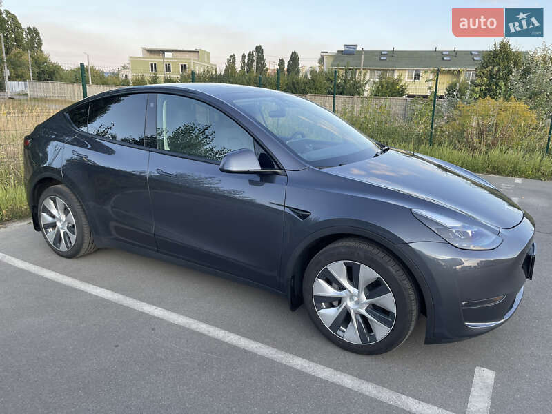 Позашляховик / Кросовер Tesla Model Y 2022 в Києві