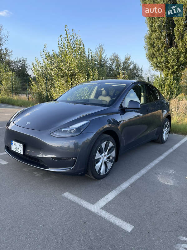 Позашляховик / Кросовер Tesla Model Y 2022 в Києві