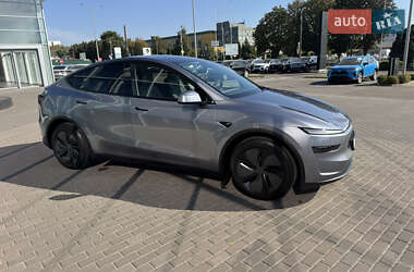 Позашляховик / Кросовер Tesla Model Y 2025 в Рівному
