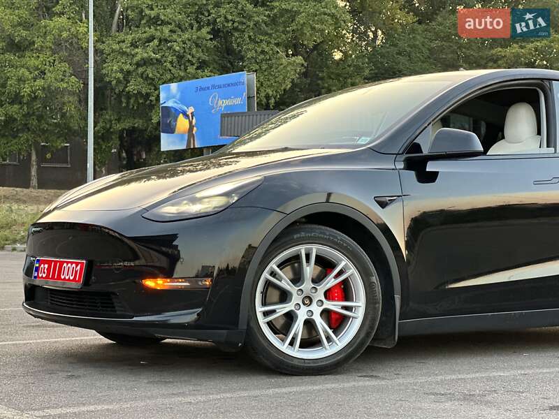 Позашляховик / Кросовер Tesla Model Y 2022 в Кам'янському