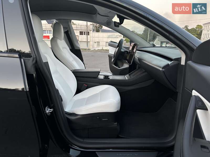 Позашляховик / Кросовер Tesla Model Y 2022 в Кам'янському