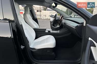 Внедорожник / Кроссовер Tesla Model Y 2022 в 