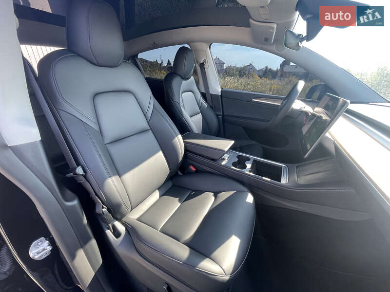 Позашляховик / Кросовер Tesla Model Y 2024 в Львові