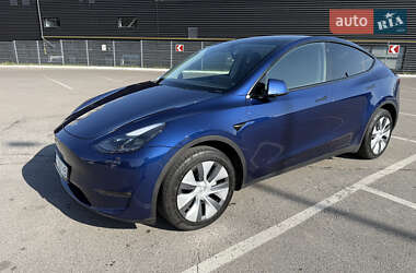 Позашляховик / Кросовер Tesla Model Y 2023 в 