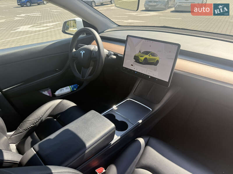 Внедорожник / Кроссовер Tesla Model Y 2022 в Киеве