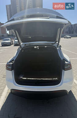 Позашляховик / Кросовер Tesla Model Y 2022 в 