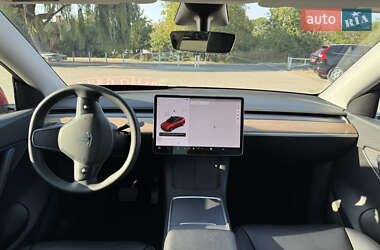 Позашляховик / Кросовер Tesla Model Y 2021 в 
