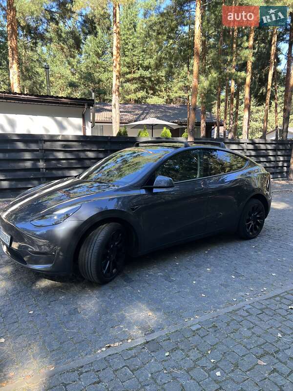 Внедорожник / Кроссовер Tesla Model Y 2023 в Киеве