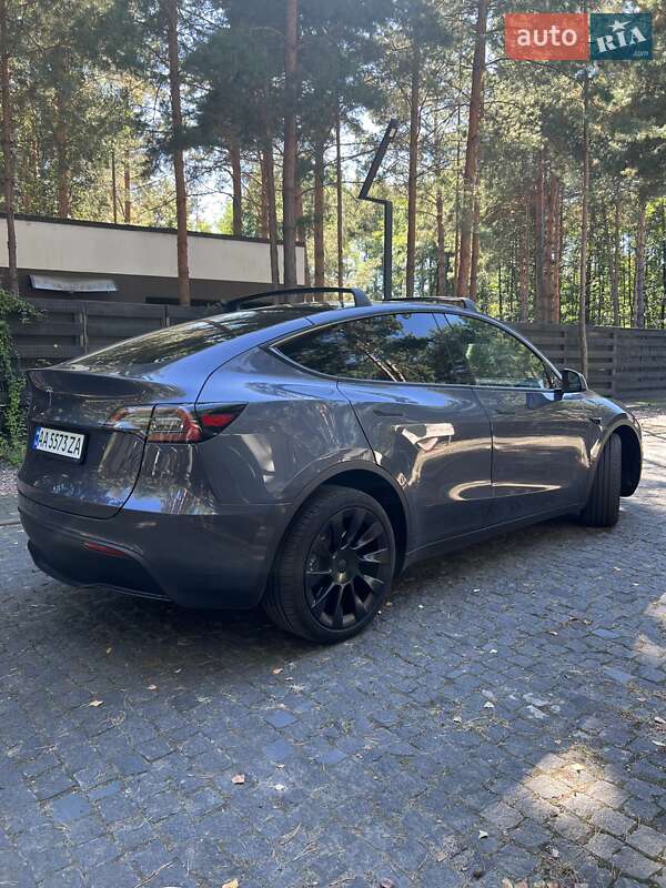 Внедорожник / Кроссовер Tesla Model Y 2023 в Киеве