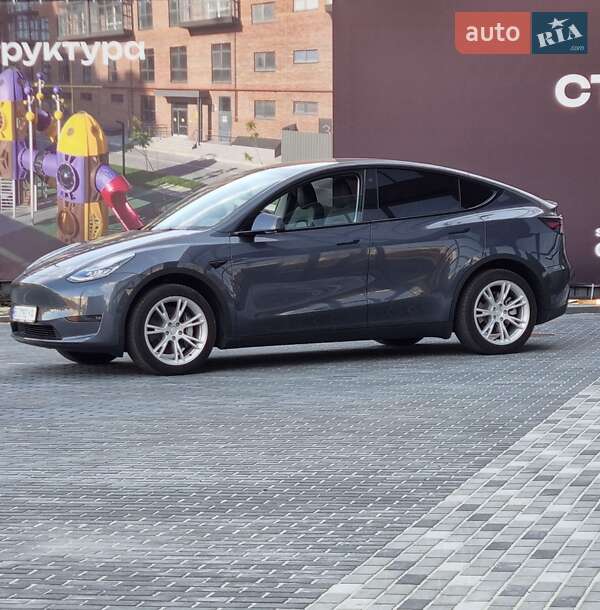 Внедорожник / Кроссовер Tesla Model Y 2023 в Полтаве фото 2 Внедорожник / Кроссовер Tesla Model Y 2023 в Полтаве