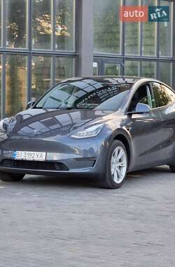 Позашляховик / Кросовер Tesla Model Y 2023 в 