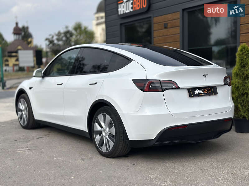Позашляховик / Кросовер Tesla Model Y 2023 в Шептицькому