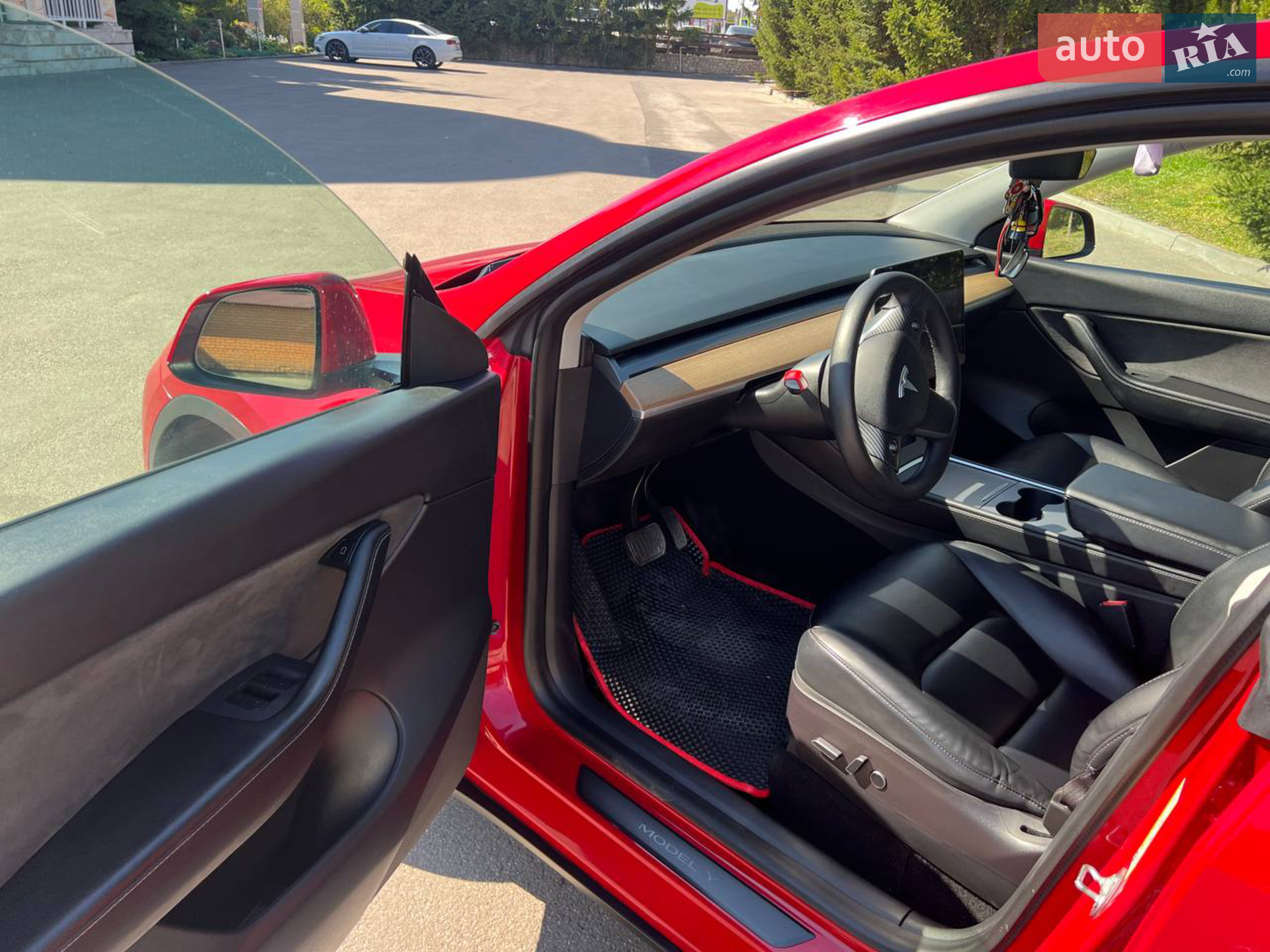 2021 Tesla Model Y - мініатюра 8