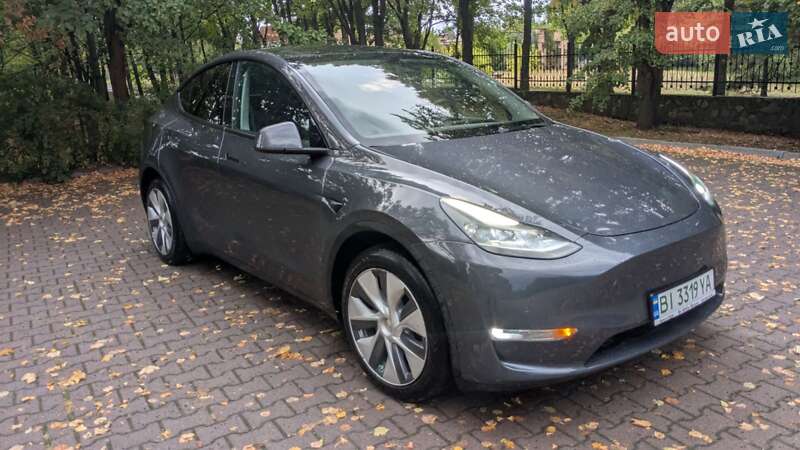 Tesla Model Y 2022