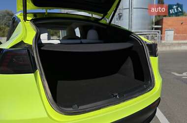 Позашляховик / Кросовер Tesla Model Y 2023 в 