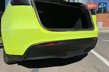 Позашляховик / Кросовер Tesla Model Y 2023 в 