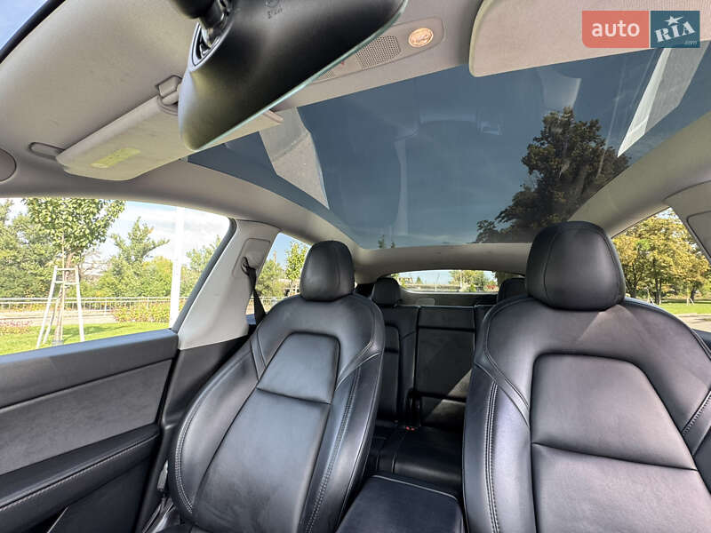 Позашляховик / Кросовер Tesla Model Y 2021 в Краматорську