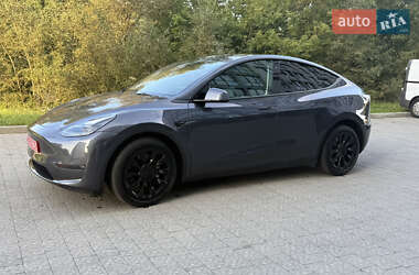 Позашляховик / Кросовер Tesla Model Y 2023 в 