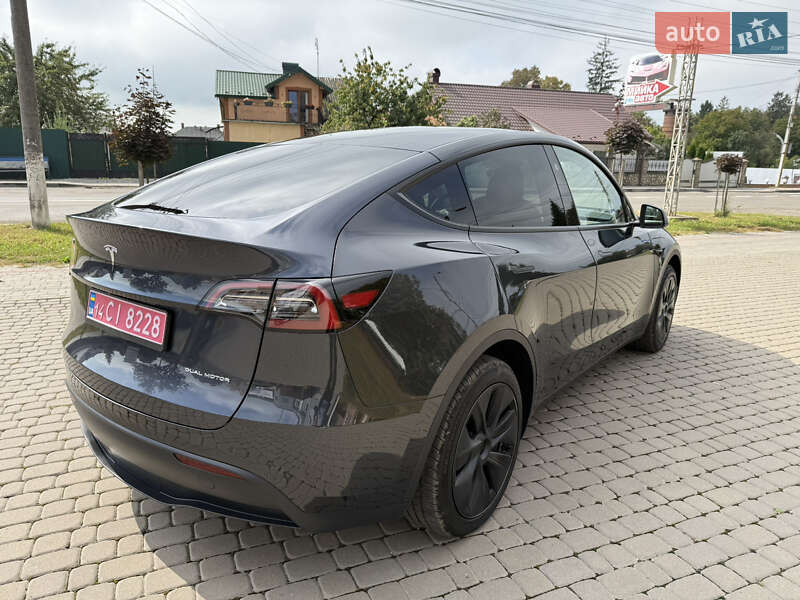 Позашляховик / Кросовер Tesla Model Y 2024 в Івано-Франківську фото 6 Позашляховик / Кросовер Tesla Model Y 2024 в Івано-Франківську
