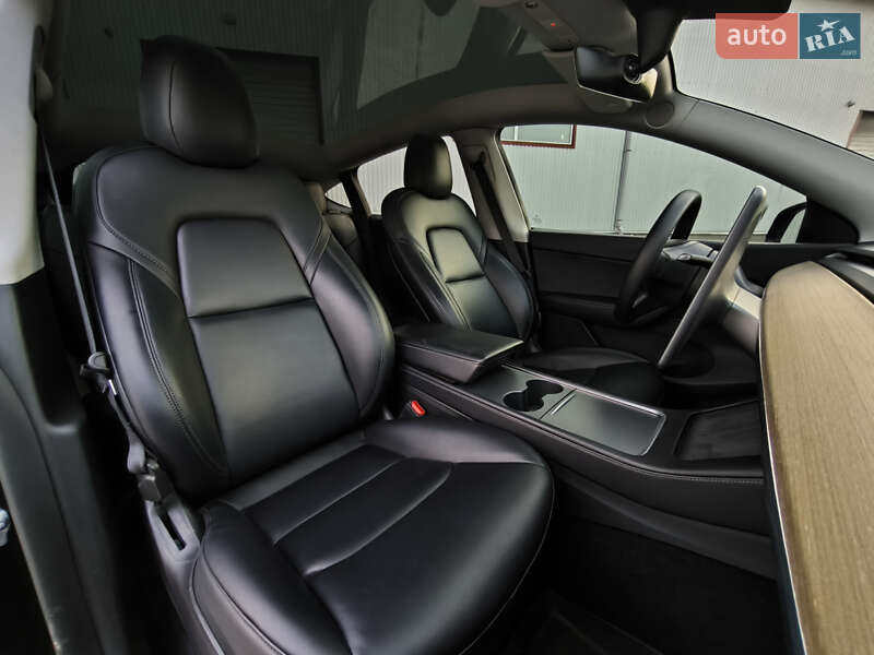 Позашляховик / Кросовер Tesla Model Y 2021 в Львові фото 24 Позашляховик / Кросовер Tesla Model Y 2021 в Львові