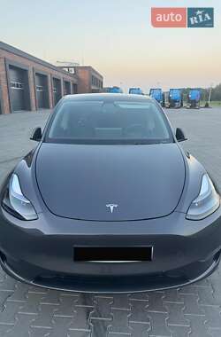 Внедорожник / Кроссовер Tesla Model Y 2021 в Черновцах