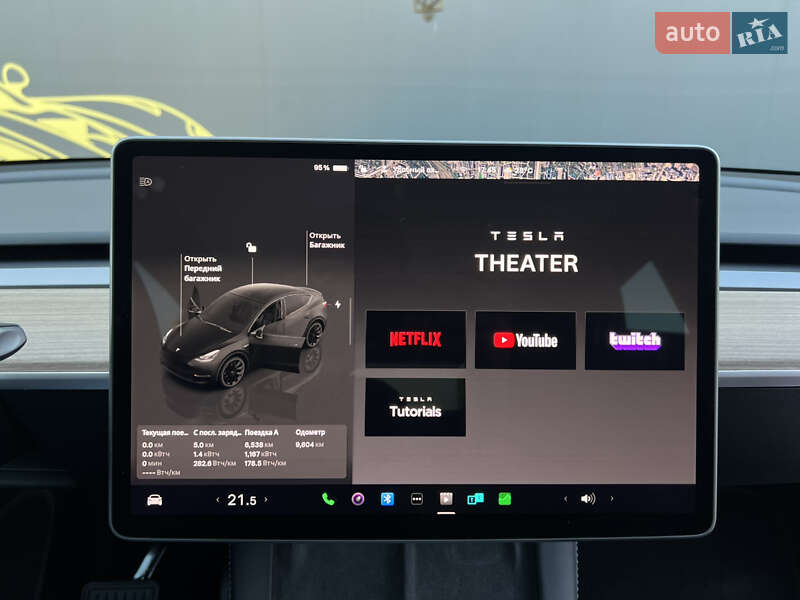 Позашляховик / Кросовер Tesla Model Y 2024 в Києві