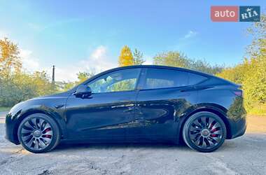 Внедорожник / Кроссовер Tesla Model Y 2024 в 
