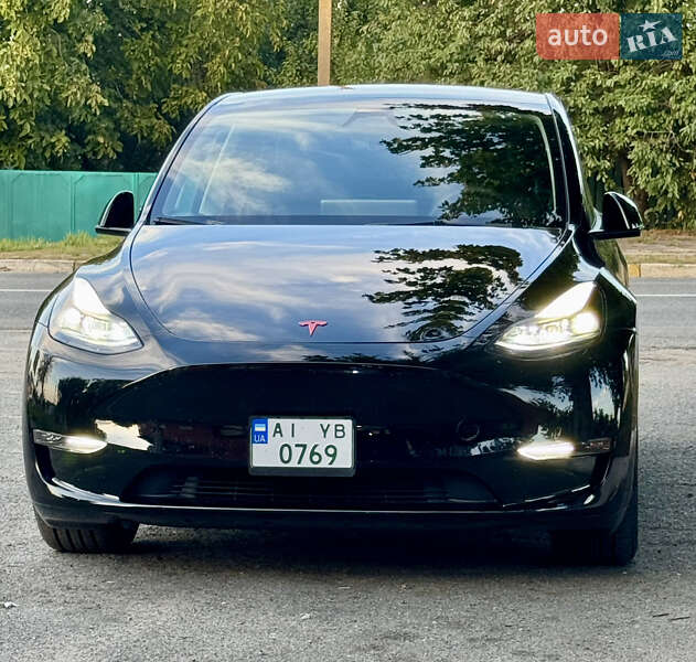 Позашляховик / Кросовер Tesla Model Y 2024 в Києві