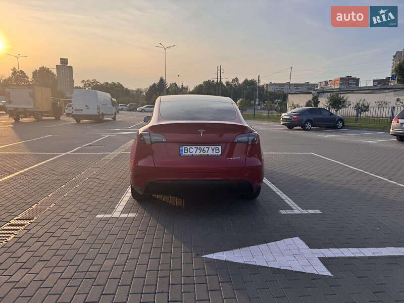 Внедорожник / Кроссовер Tesla Model Y 2021 в Львове